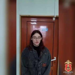 Полиция задержала девушку, которая выложила в сеть видео с оскорблениями у Ржевского мемориала