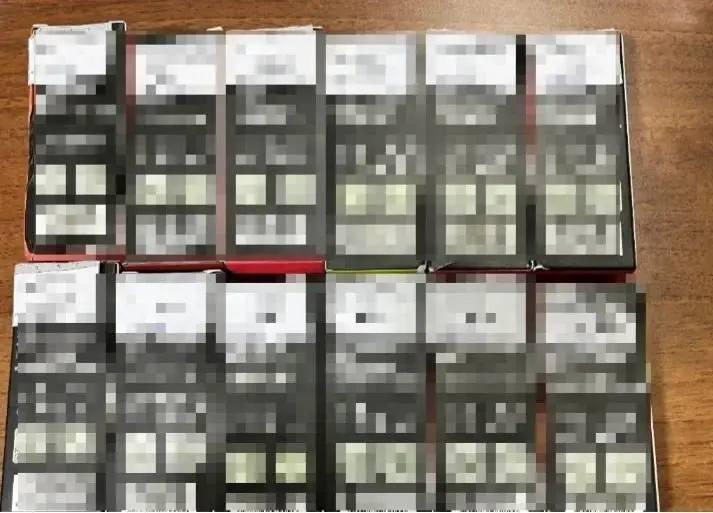 В Канске полицейские пресекли незаконный оборот никотиносодержащих изделий на...