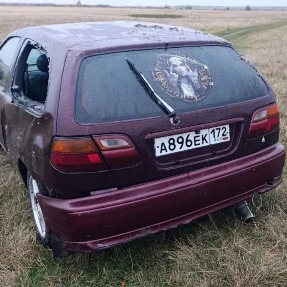 Тюменка въехала на машине в реку и погибла