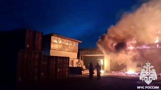 В Прокопьевске загорелось производственное здание
