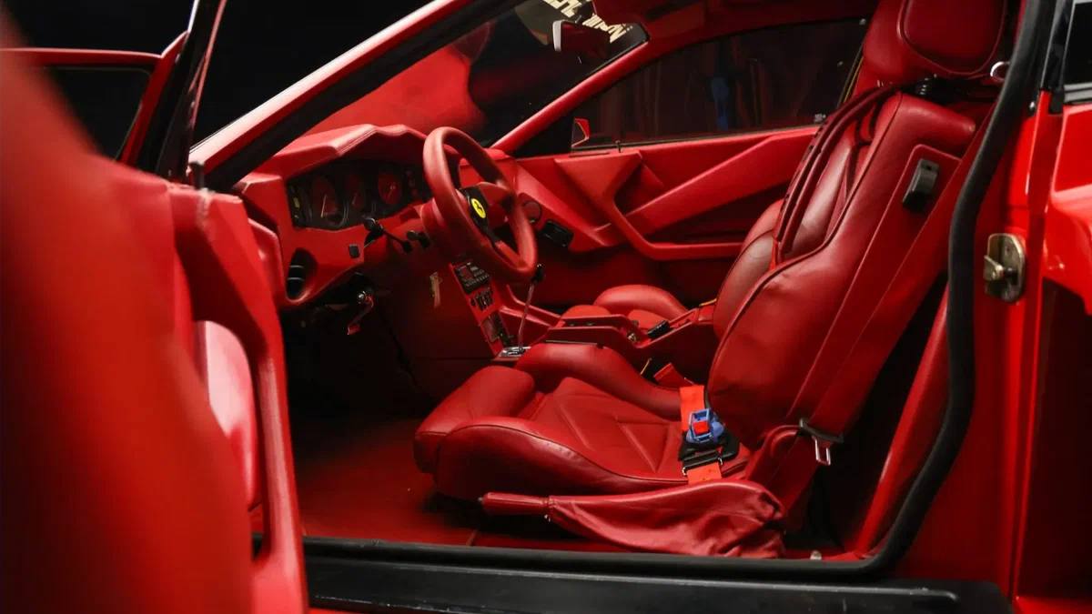 За раритетную 1000-сильную Ferrari Testarossa от...