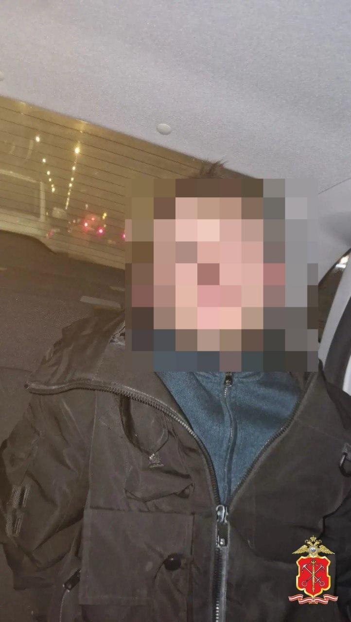 Двое мужчин подожгли павильон на Муринской дороге из-за рабочего конфликта....