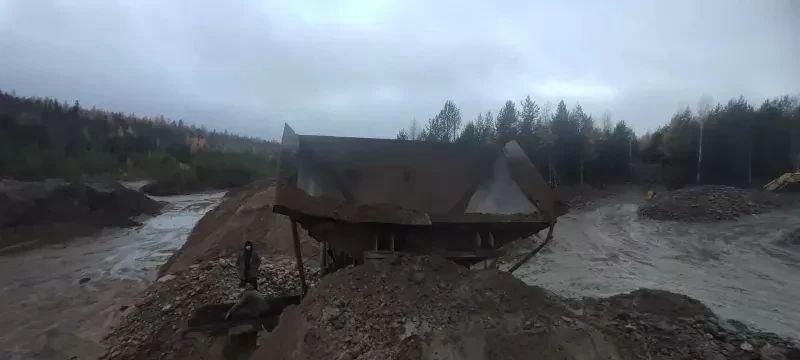 Североенисеец незаконно добыл золота на 5,3 млн рублей Мужчина добывал...
