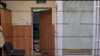 Мать заставила сына пить уксус и пыталась утопить его в озере в Петербурге