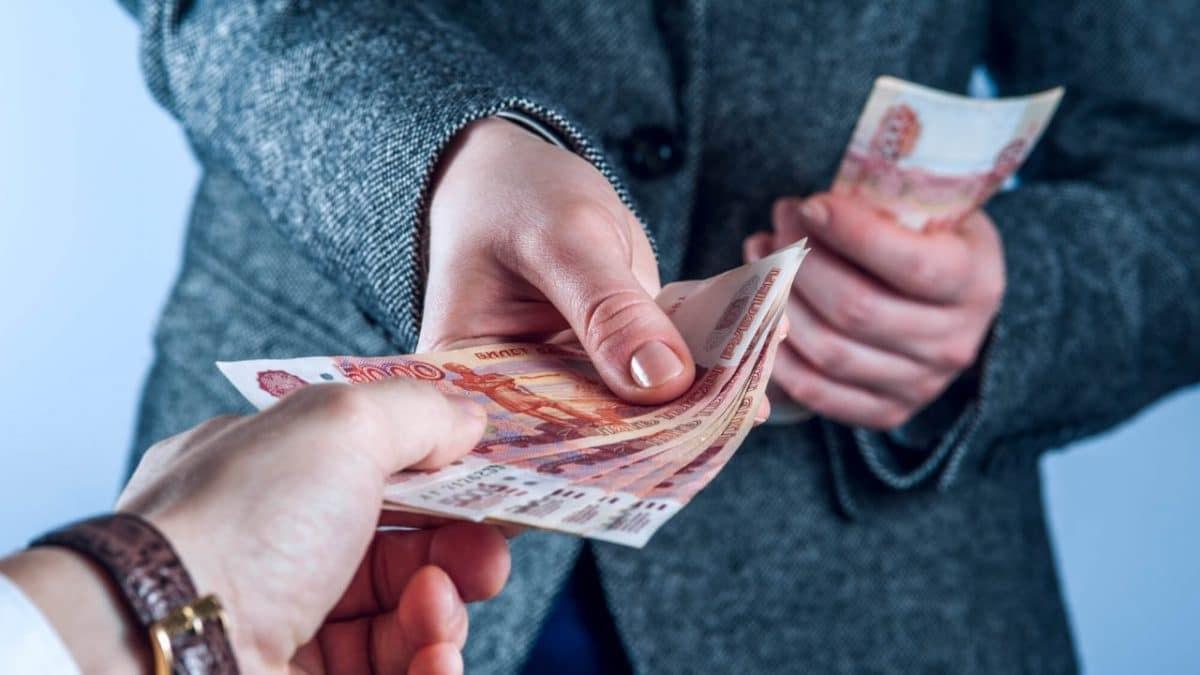 Жительницу Иланского обязали выплатить почти 491 тысячу рублей за ДТП...