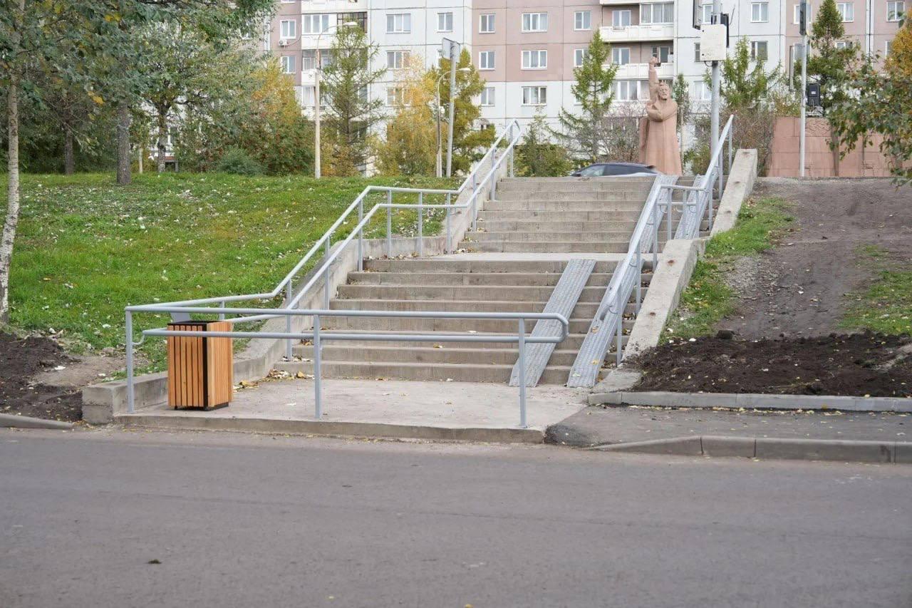 Вдоль Красраба благоустроили почти километровый участок. Работы выполнены на...