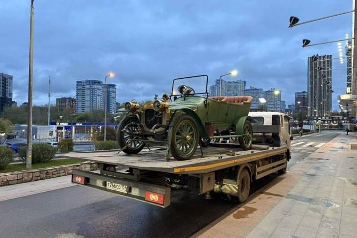 В Новосибирске воссоздали уникальный лимузин «Руссо-Балт» 1912 года