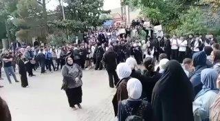 Массовые протесты начались в Азербайджане из-за запрета хиджабов в школах