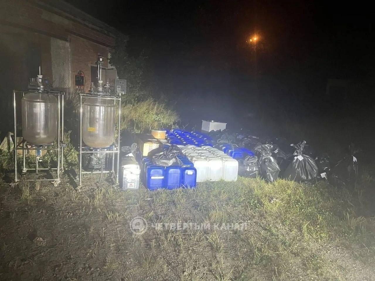 На Урале накрыли нарколабораторию с запасами на сотни килограммов