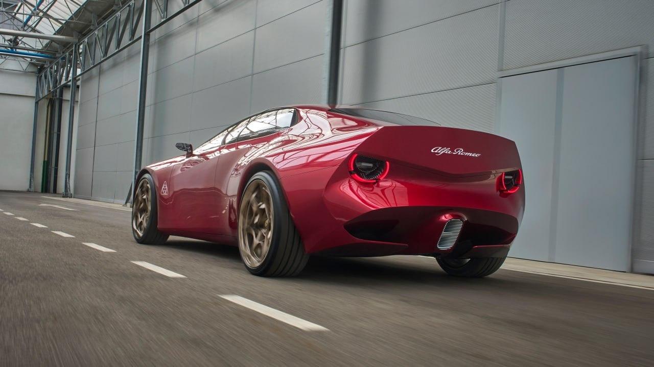 Alfa Romeo показала гранд-турер с дверями в стиле Rolls-Royce