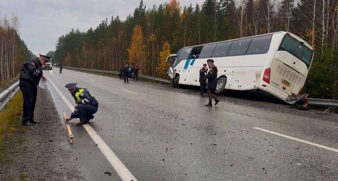 Смертельное ДТП с автобусом и легковушкой произошло на Режевском тракте. Всё...