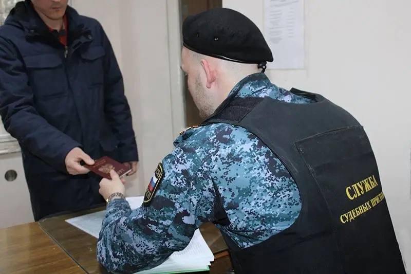 Судебные приставы предотвратили пронос ключа-ножа в здание суда в Алапаевске