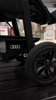 В соцсетях завирусилась детская коляска от Audi за ₽120 тысяч — TFK Mono 3 Audi Edition получила надувные колёса, независимую подвеску и даже дисковые тормоза.