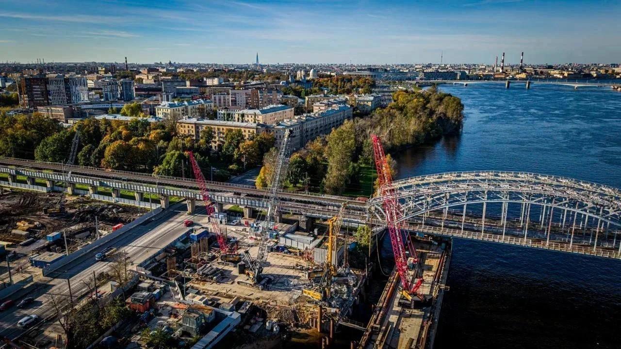 В Петербурге начали строить сразу два моста через Неву – временный и...