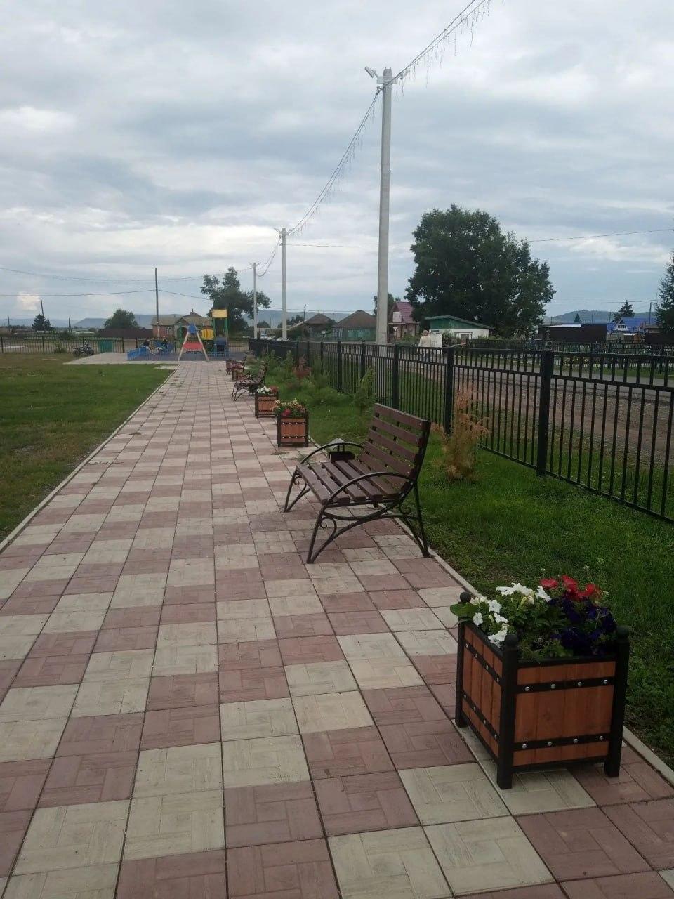 В селах Знаменка и Большая Ерба обновлена инфраструктура