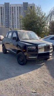 В Россию начали завозить «Rolls-Royce Cullinan на минималках» — китайскую копию люксового внедорожника.