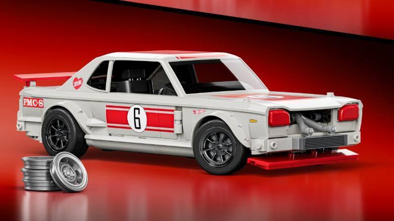 Легендарный Nissan Skyline 2000 GT-R теперь можно купить за $60 — правда, в масштабе 1:16 и из 833 деталей.