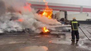 В Люберцах в деревне Мотяково на складе произошел пожар Возгорание...