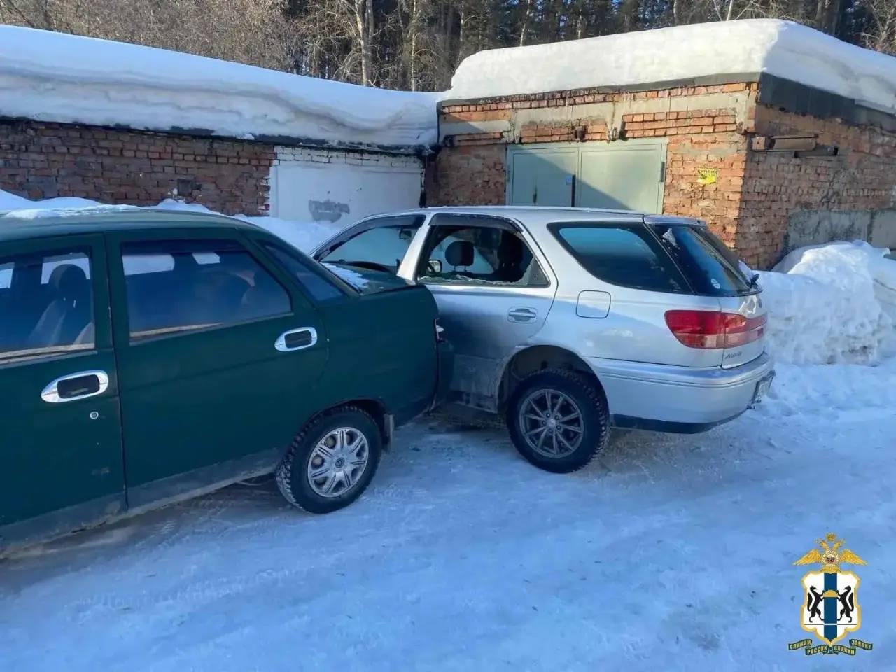 В Новосибирске накрыли ОПГ, инсценировавшей ДТП ради страховых выплат