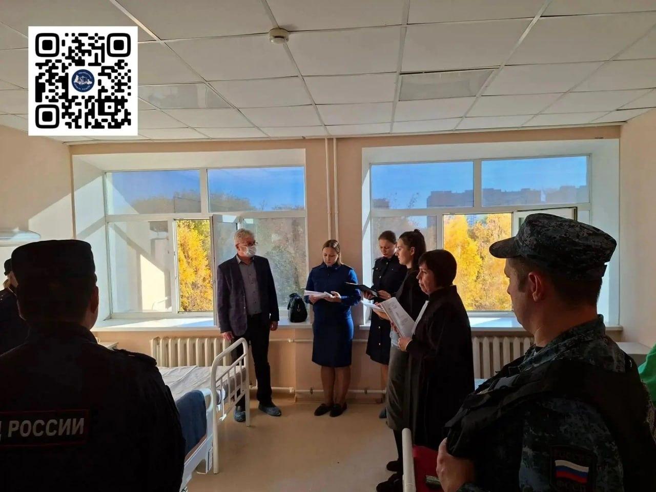 Женщину, которую обвиняют в убийстве медсестры в Оренбурге, арестовали прямо...