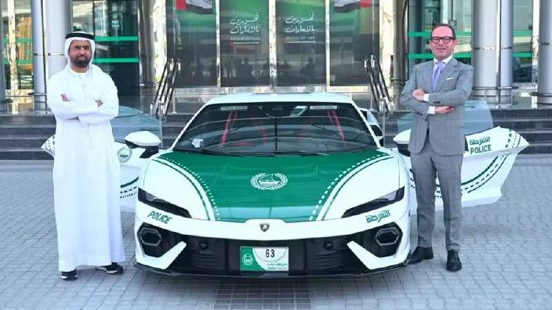 Полиция Дубая получила очередное пополнение: гибридный суперкар Lamborghini Temerario на 907 сил с 4-литровым V8, двумя турбинами и тремя электромоторами.