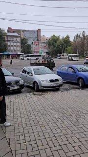 Пачку пленных ВСУшников, доставленных с ЛБС, заметили в Донецке