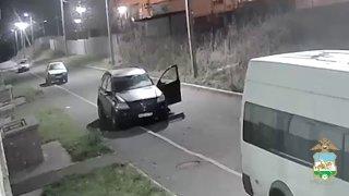 В Башкирии девушка сожгла Mercedes бывшего: и снова с ним сошлась