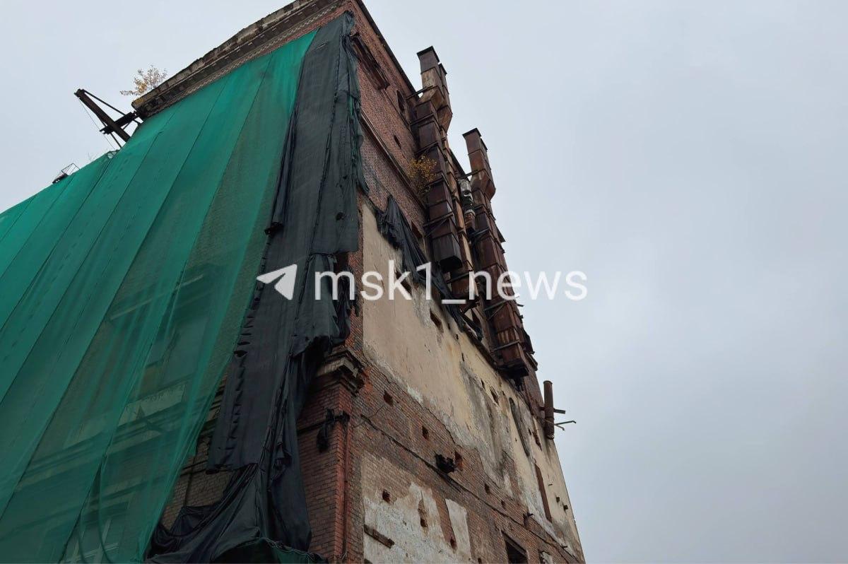 Электрозавод продолжают активно сносить. 10-го корпуса во 2-ом...