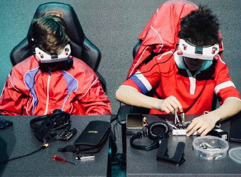 Центры по обучению управлению дронами откроют в 11 городах Подмосковья: среди них Балашиха, Подольск, Химки и Коломна.
