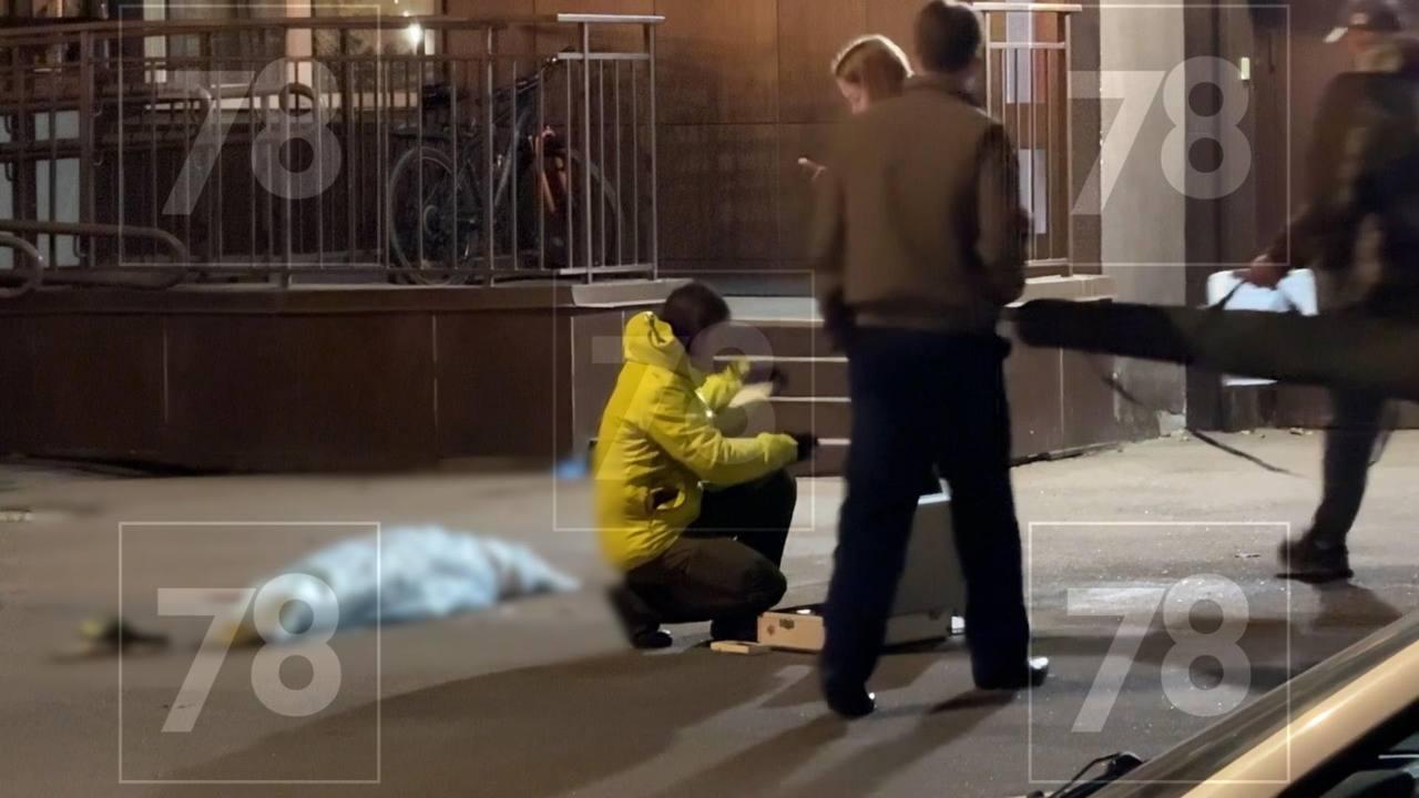 Подросток разбился насмерть, упав с высоты на проспекте Ветеранов