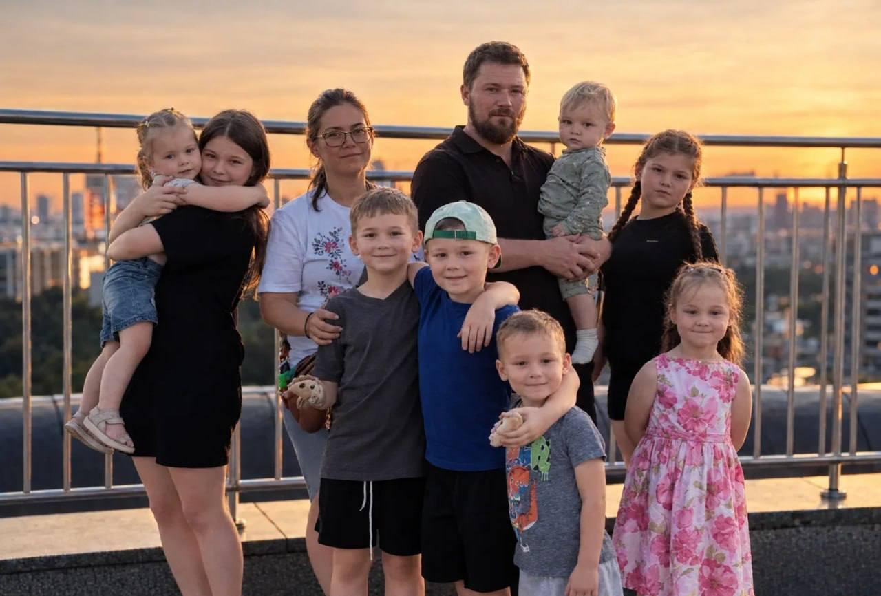 В Подмосковье многодетная мама из Подмосковья родила десятого ребенка В семье...