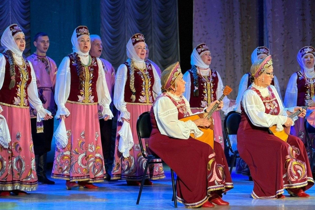В Малиновском культурно-досуговом центре состоялся фестиваль народного...