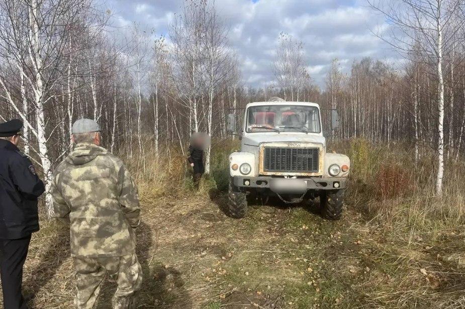 В Новосибирской области арестован грузовик за слив отходов в лесу Жалобы...