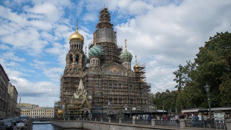 Леса со Спаса на Крови снимут к Новому году Сейчас конструкции закрывают...