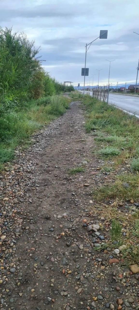 Жители новых ЖК возле школы №21 жалуются на отсутствие асфальта и дорог в микрорайоне