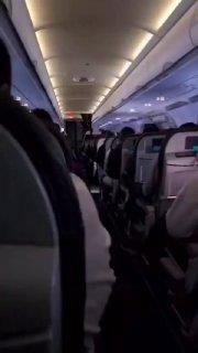 Молния ударила в самолёт над Чили