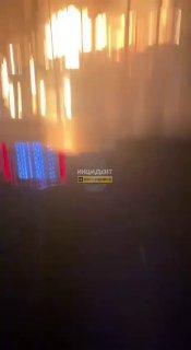 Пожар в Маслянино: сгорело здание рядом с полицейским участком В ночном...