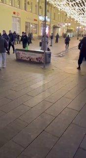 В Москве все больше индусов 🤔 Мы не Х не понимаем ЧЁ происходит - но очень...