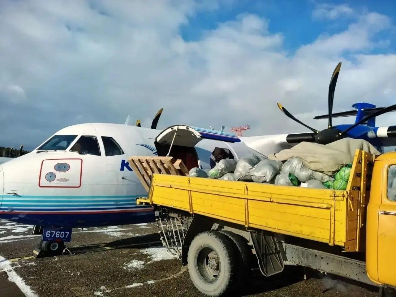 В Эвенкию доставили более 7 тонн продуктов чартерными рейсами