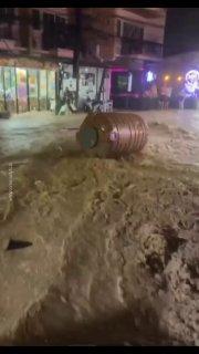 Российские туристы попали в эпицентр наводнения на Пхукете.