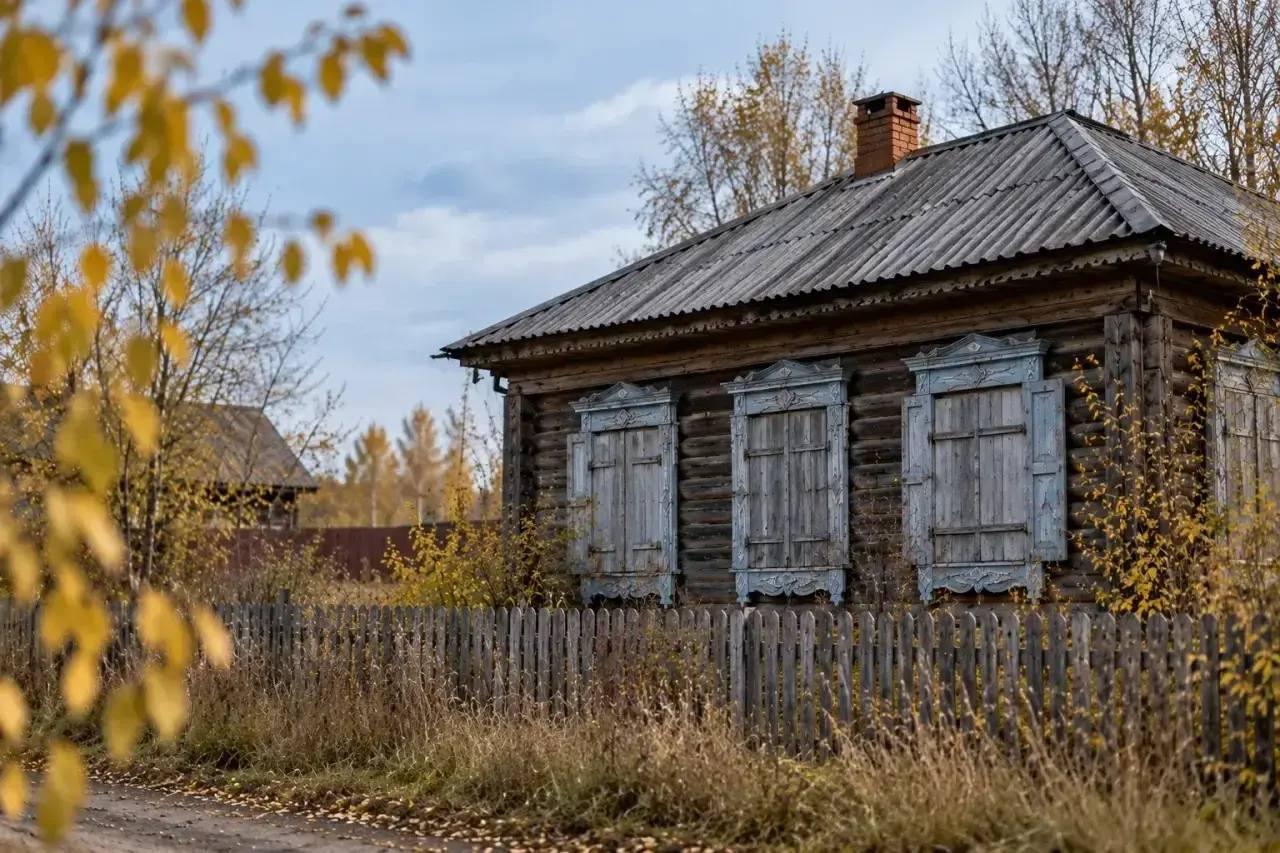 Дома и квартиры 66 умерших жителей Тюхтета и Двинки годами стояли без...