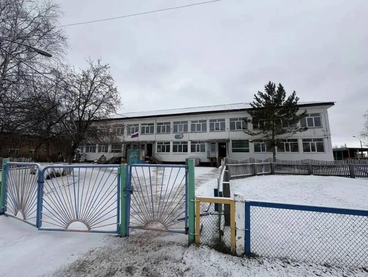 Девочка дважды за неделю сбежала из детсада в Красноярском крае. Дело было в...