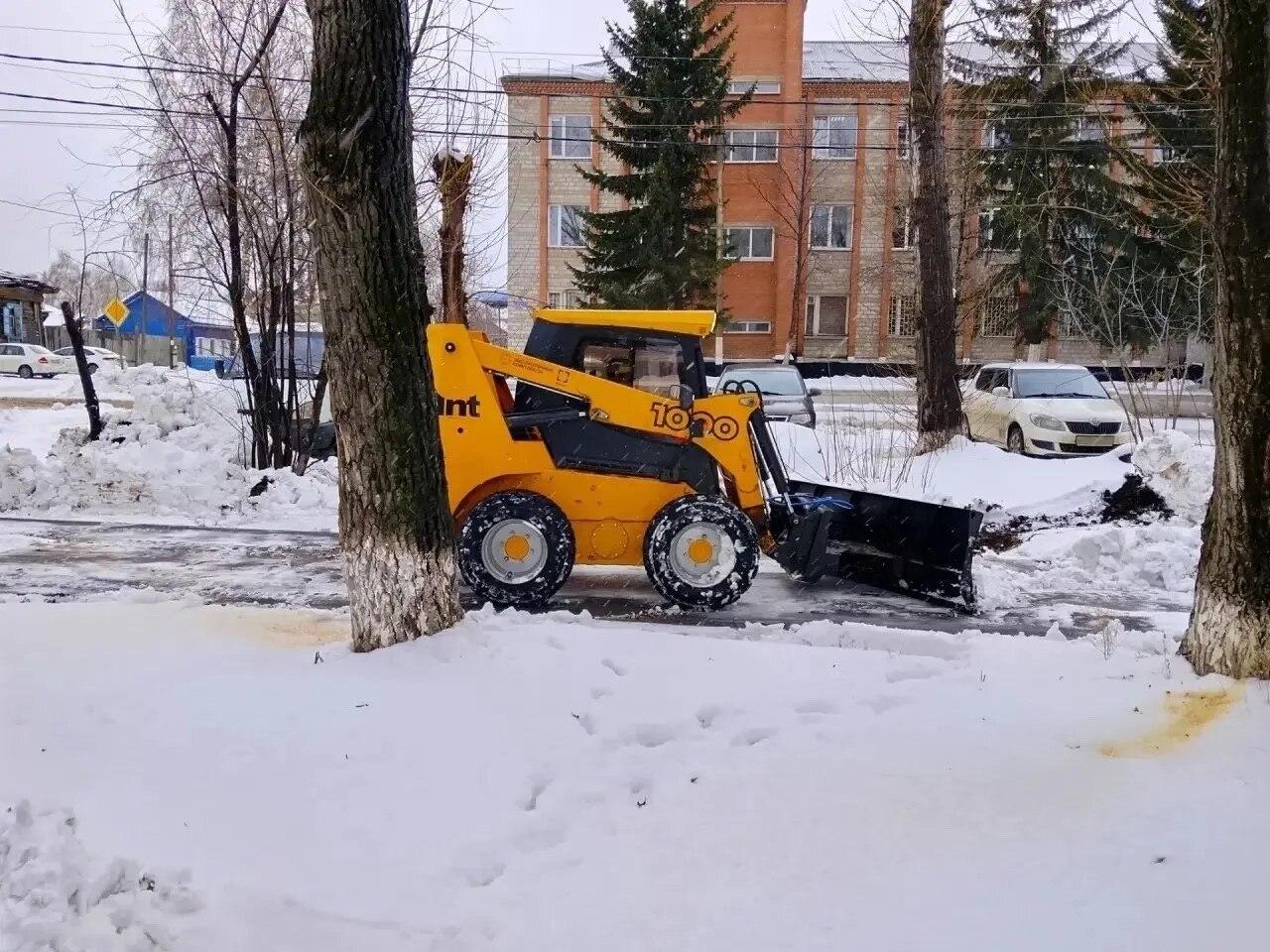 В Иланском коммунальные службы работают в усиленном режиме Из-за затяжного...
