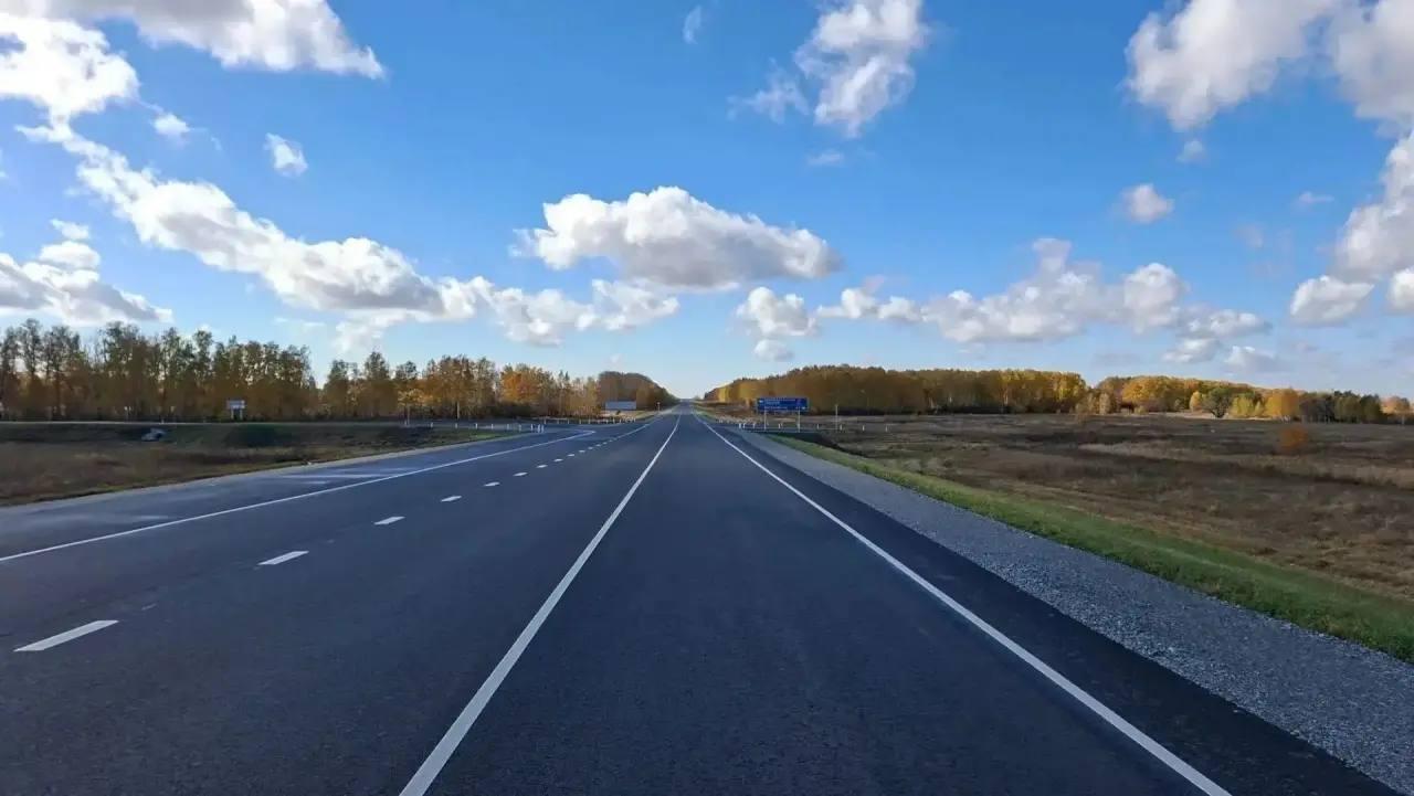 Порядка 50 км опорных дорог области отремонтировано и почти 10 км...