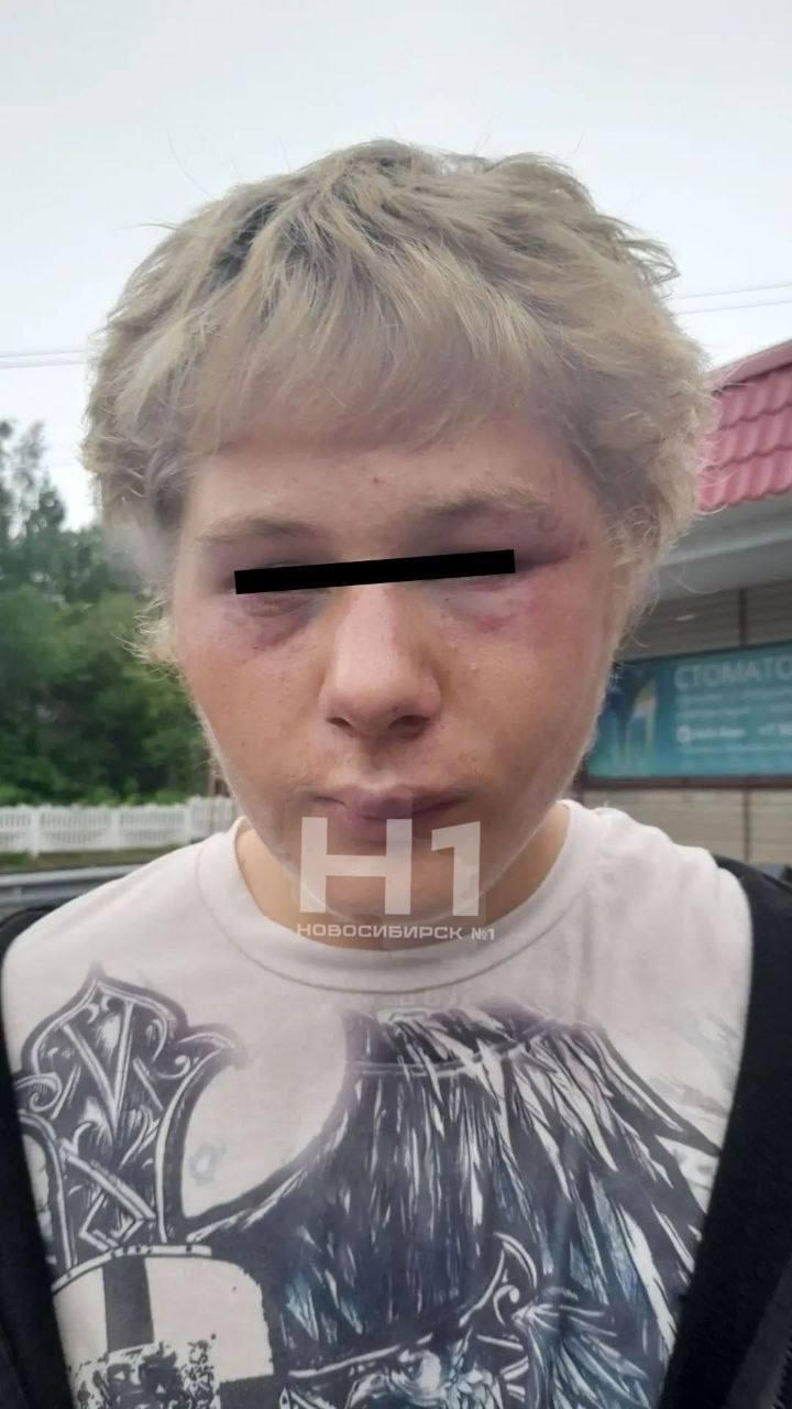 Пять парней жестко избили и унизили подростка в Новосибирске. 4 июля 2026...