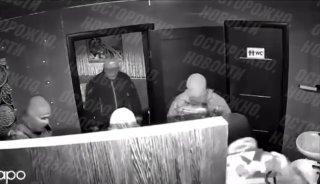 Свердловские силовики избили посетителей кафе во время рейда