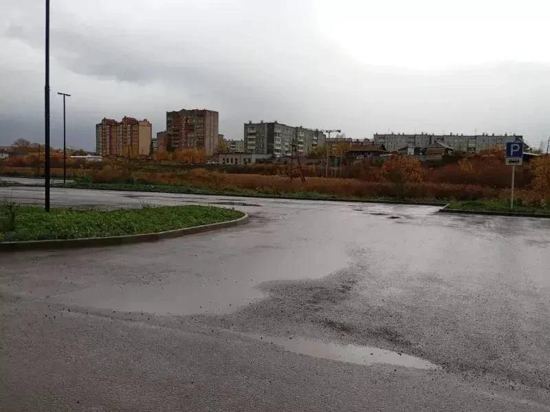В Ачинске с опозданием приняли очередной этап благоустройства набережной...