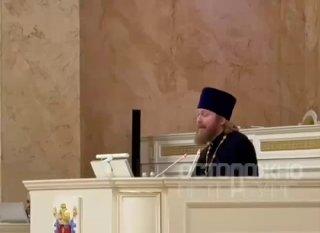 Раздельное обучение мальчиков и девочек предложили ввести ради повышения рождаемости