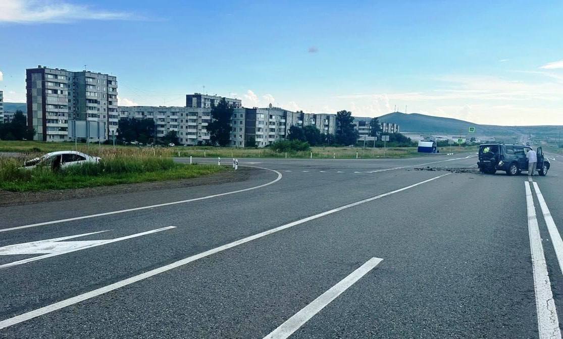 Новосибирца, который не смог переплыть Обь, спасли сотрудники МАСС