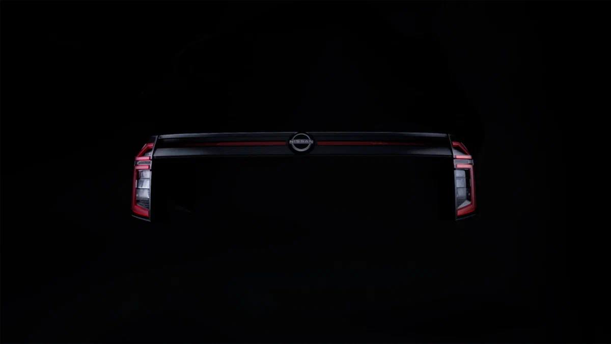 Nissan показал корму нового Patrol на тизере...